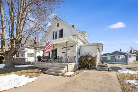 322 S Park Ave, Batesville, IN 47006