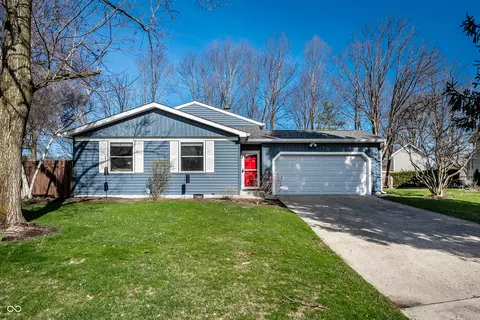 8156 Old Prairie Ct, Indianapolis, IN 46256
