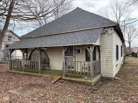 503 Oregon St, Trafalgar, IN 46181