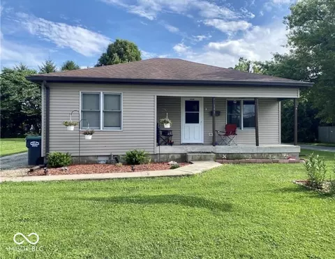 141 W 4th St, Greensburg, IN 47240