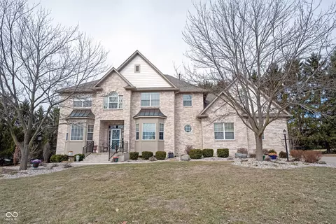 558 Fox Ln, Carmel, IN 46032