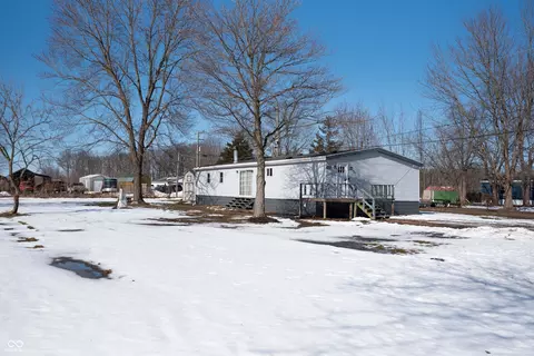 1464 Hawthorne Dr, North Vernon, IN 47265
