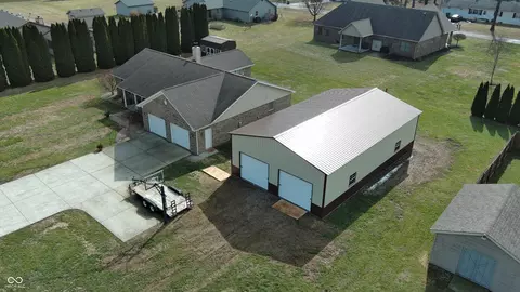 167 W Kings Hwy, Rushville, IN 46173