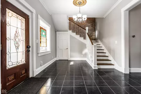 Entry Way - 108 E 9th St, Indianapolis, IN 46204 photo 2 of 4