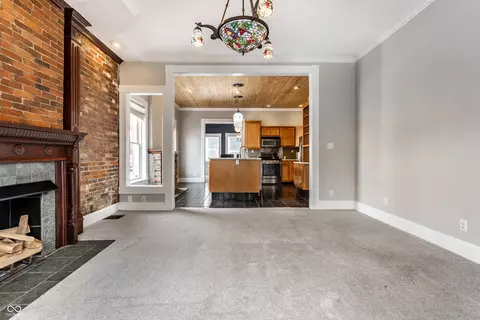 Living - 108 E 9th St, Indianapolis, IN 46204 photo 4 of 6