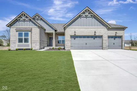 5404 W Tilden Dr, Brownsburg, IN 46112