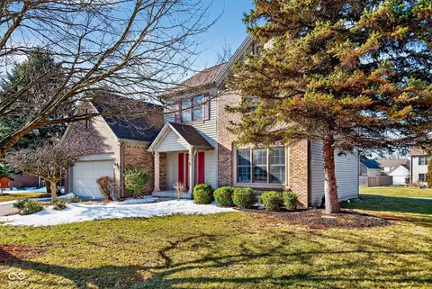 13450 Dunes Dr, Carmel, IN 46032
