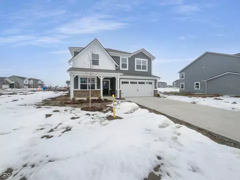 2415 Fir Dr, Greenfield, IN 46140