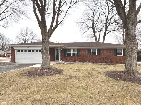 621 Aberdeen Dr, Indianapolis, IN 46241