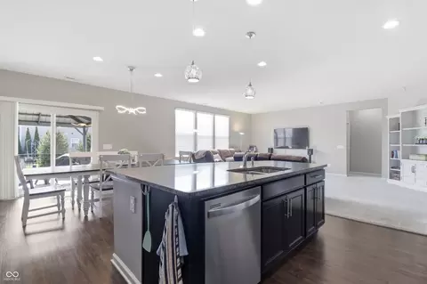 Kitchen - 5373 Aster Dr, Plainfield, IN 46168 photo 5 of 9