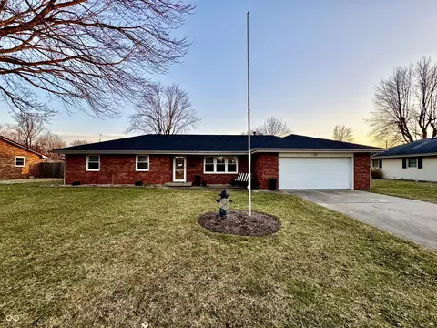1503 Stadium Dr, Seymour, IN 47274