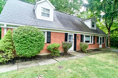 7353 Grandview Dr, Indianapolis, IN 46260