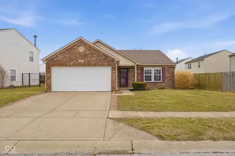2253 Summerfield Dr, Plainfield, IN 46168