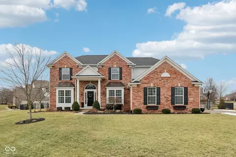 12476 Talon Crest Dr, Fishers, IN 46037