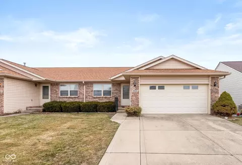 2000 Acorn Rd, Franklin, IN 46131