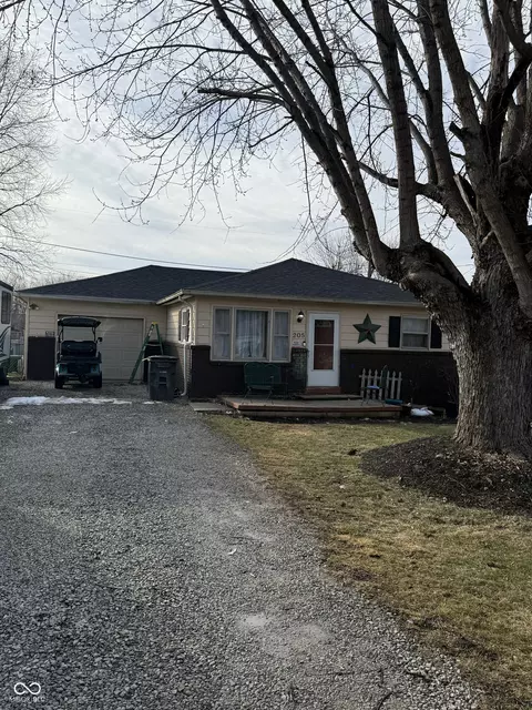 205 Kehl St, Connersville, IN 47331