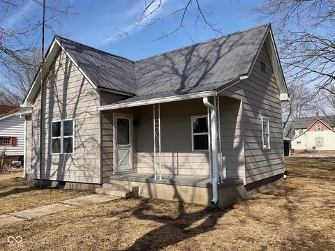 577 E Blue St, Montezuma, IN 47862