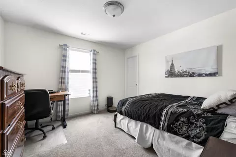 Bedroom - 6598 Aster Dr, Pendleton, IN 46064 photo 4 of 4