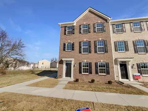 5875 Farwell Ave, Plainfield, IN 46168