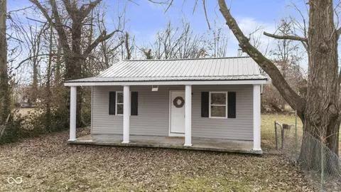 265 Rice St, Austin, IN 47102