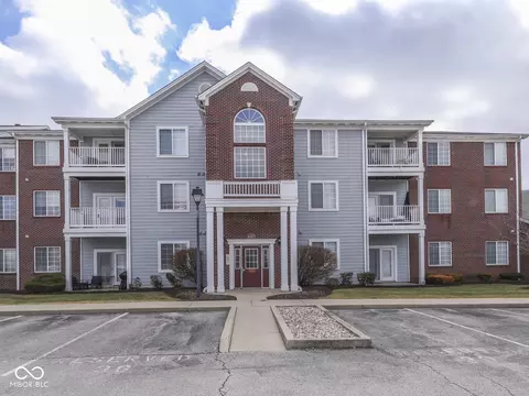 5003 Amber Creek Pl #101, Indianapolis, IN 46237