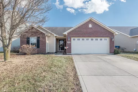 15418 Blair Ln, Noblesville, IN 46060