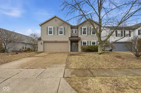 10003 Orange Blossom Trl, Fishers, IN 46038