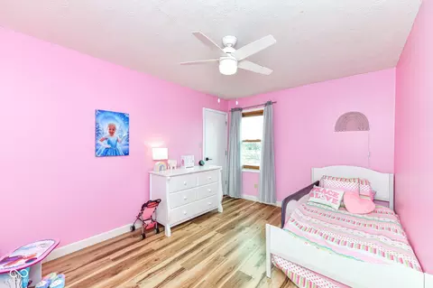 Bedroom - 1007 Rolling Barrel Rd, Pendleton, IN 46064 photo 4 of 7