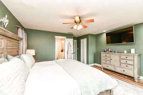 Bedroom - 1007 Rolling Barrel Rd, Pendleton, IN 46064 photo 2 of 7