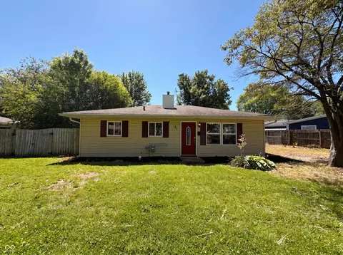 217 Crestwood Dr, New Whiteland, IN 46184