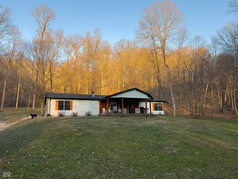 949 S Graveyard Rd, Paragon, IN 46166