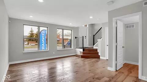 Living - 5895 Farwell Ave, Plainfield, IN 46168 photo 2 of 8