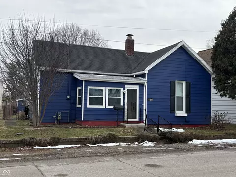 129 W Carey St, Knightstown, IN 46148