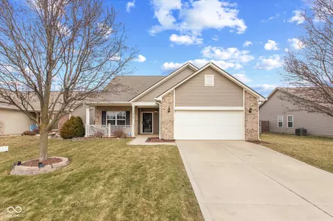 1050 Retford Dr, Westfield, IN 46074