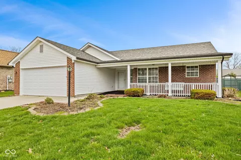 1341 Magnolia Dr, Greenfield, IN 46140