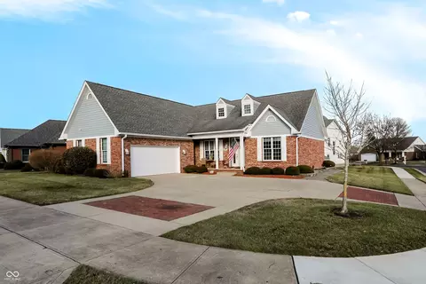 2341 Somerset Cir, Franklin, IN 46131