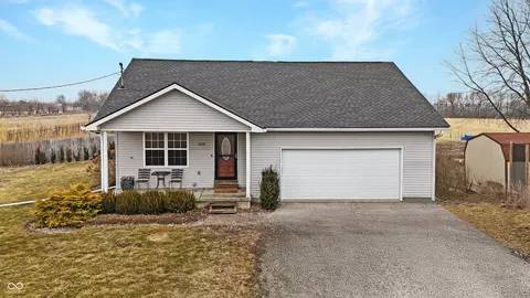 506 E Pike St, Kirklin, IN 46050