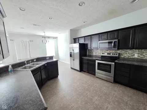2347 Shadow Ct, Columbus, IN 47201 photo 11