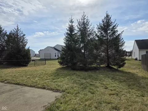 2347 Shadow Ct, Columbus, IN 47201 photo 30