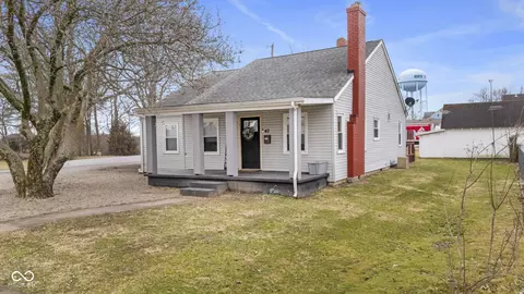 43 W Main St, North Vernon, IN 47265