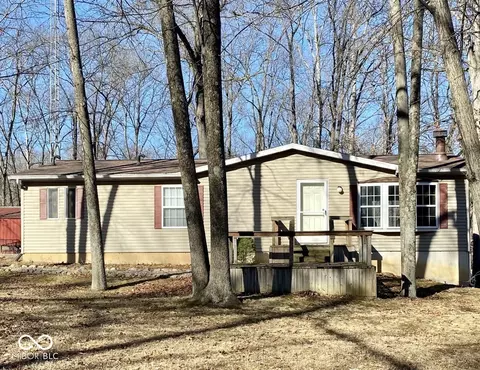 786 E Bonebrake Rd, Veedersburg, IN 47987