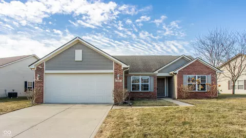7217 Burlat Ln, Noblesville, IN 46062