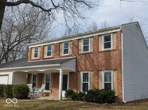 4050 Lucky Ln, Greenwood, IN 46142