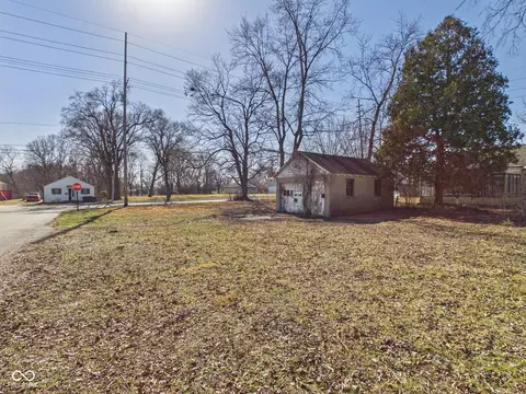 230 E Cross St, Anderson, IN 46012