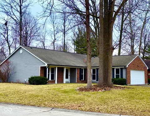 4350 Ashwood Dr, Indianapolis, IN 46268