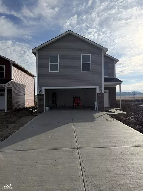 1447 Elm St, Martinsville, IN 46151