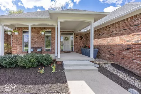 Exterior - 2411 E State Road 38, Markleville, IN 46056 photo 4 of 8