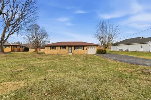 3081 W County Road 100 S, Greencastle, IN 46135