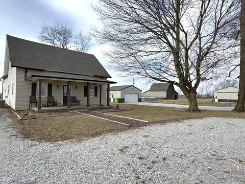 2551 E 900 N, Crawfordsville, IN 47933