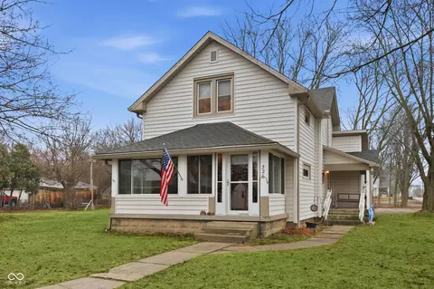 326 S Pearl St, Spiceland, IN 47385